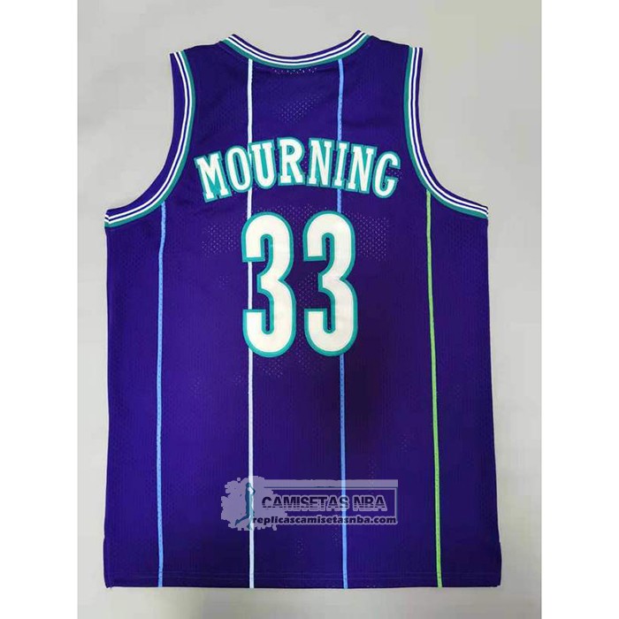 Camiseta Charlotte Hornets Alonzo Mourning NO 33 Mitchell & Ness Violeta